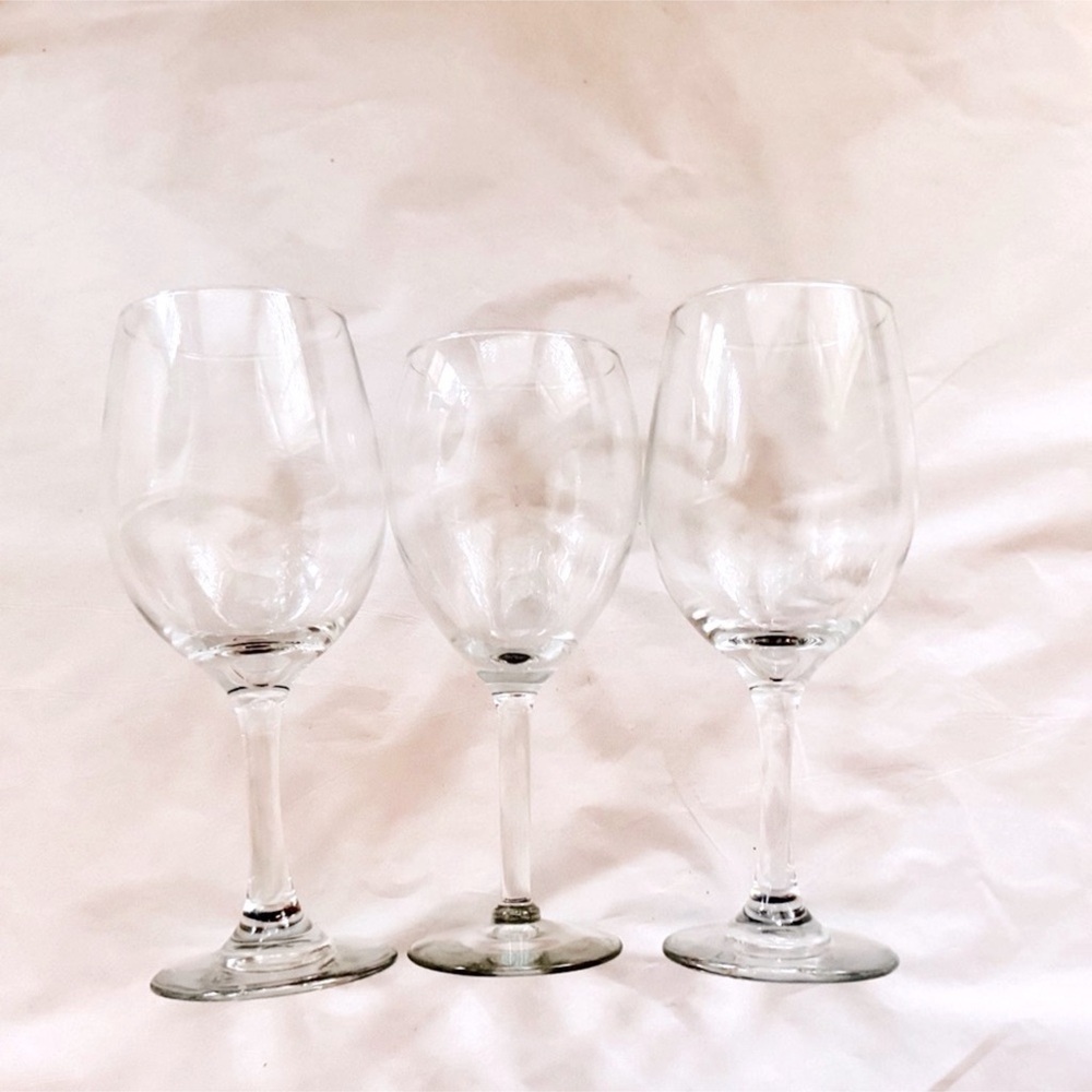 VINTAGE Set of 3 Elegant Clear Wine Glass Glasses Bar Dining Vino Collection